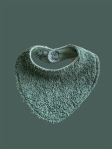 Kwijlslabbetje krab kleur3